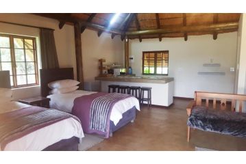 African Flair Country Lodge Bed and breakfast, Piet Retief - 1