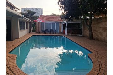 Africatamna Self Catering House Apartment, Durban - 5