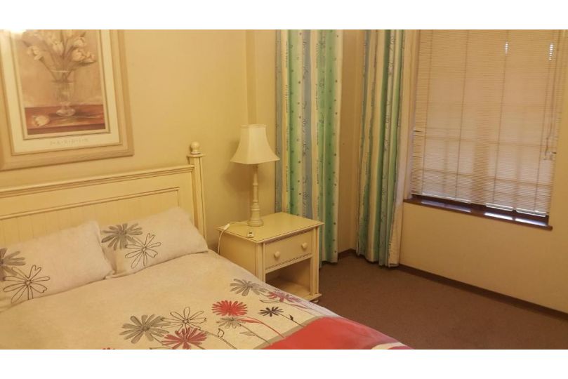 Albatross B&B Bed and breakfast, Benoni - imaginea 14