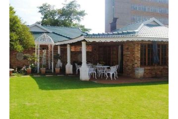 Alec Wright's Guest Lodge Hotel, Potchefstroom - 5