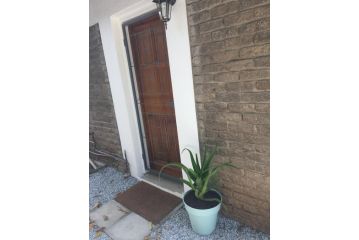 Alibama House Apartment, Nelspruit - 5
