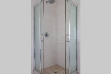 Alimama Spaces: Manson's Rosa Royale Apartment, Midrand - 3