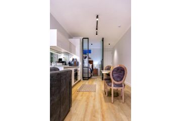 Alimama Spaces: Platinum Oaks Ellipse Apartment, Midrand - 4