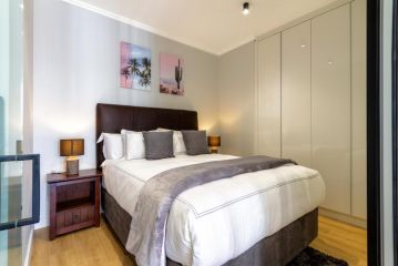 Alimama Spaces: The Breezy Way Ellipse Apartment, Midrand - 2