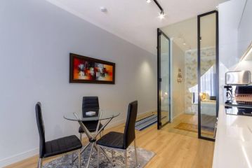 Alimama Spaces: The Manson Newton Villa Ellipse Apartment, Midrand - 5