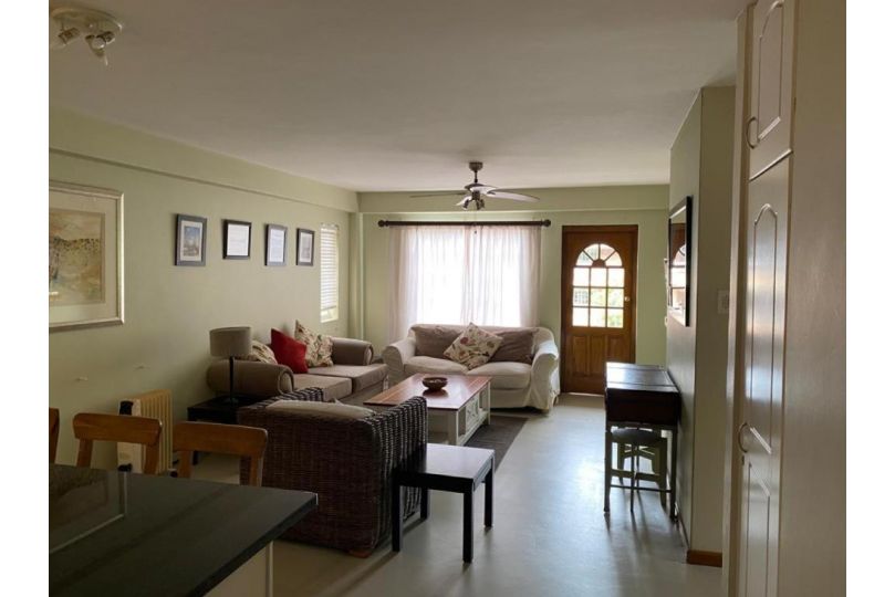 ALL SAINTS ON ROBERTS Apartment, Pietermaritzburg - imaginea 1