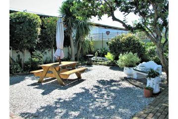 Keedols Inn & Backpackers Guest house, Knysna - 5