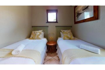 Alston Villa San Lameer by Top Destinations Rentals Apartment, Southbroom - 4