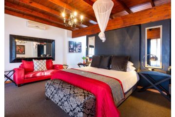 Ama Zulu Guesthouse & Safaris Guest house, Hluhluwe - 3