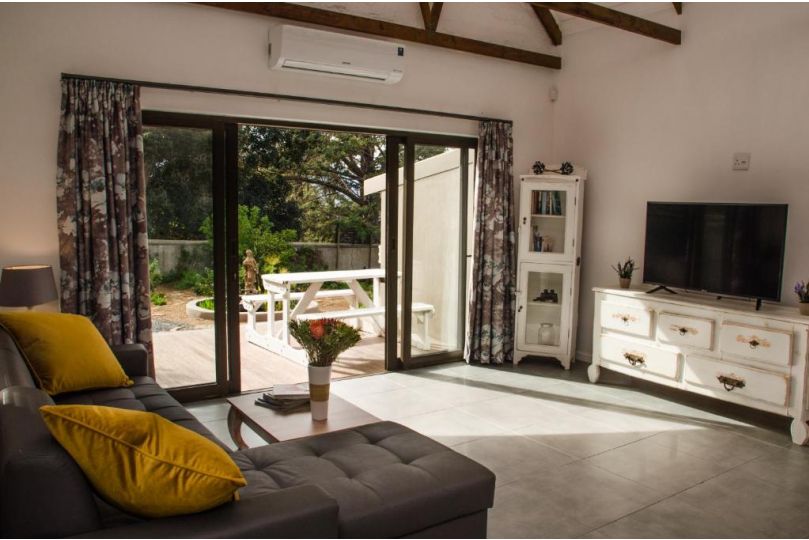 Lavinia Lifestyle Farm stay, Stellenbosch - imaginea 16