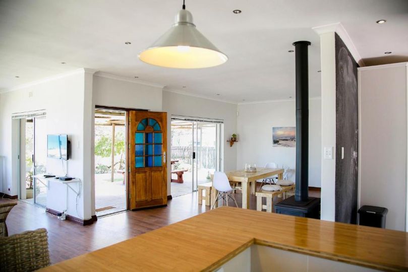 Amazing Beach House in Melkbos! Guest house, Van Riebeeckstrand - imaginea 15