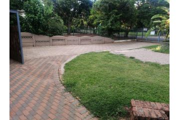 Ambro Rose Cottage Guest house, Bela-Bela - 4