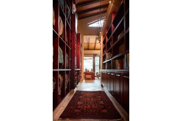 AmmaZulu African Palace Guest house, Kloof - 5
