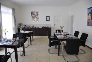 Amohela Guesthouse Bed and breakfast, Midrand - 3