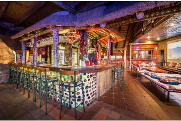 Amphitheatre Backpackers Lodge Hostel, Ethels Drive - 5