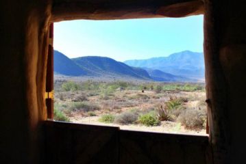 An Inspiring and Unique Earth House Guest house, De Rust - 3