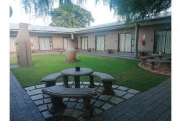 Andante Guesthouse Klerksdorp Guest house, Klerksdorp - 1