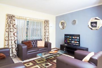 Ankazimia House Apartment, Roodepoort - 1