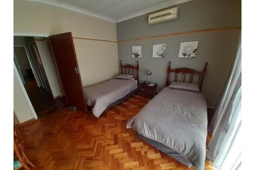 Anri Guesthouse Guest house, Bloemfontein - 5