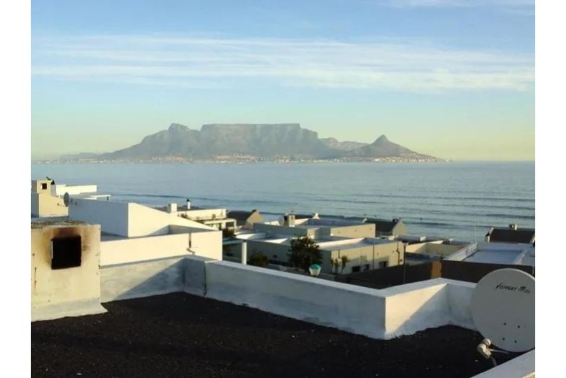 Shalom beach house Guest house, Bloubergstrand - imaginea 4