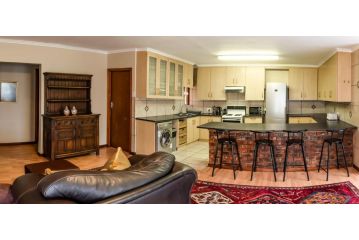 Antiqua Cottage Guest house, George - 1