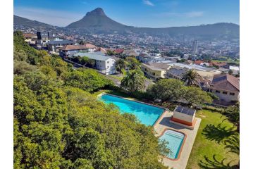 Apartment situated on the slope of Table Mountain! Apartment, Cape Town