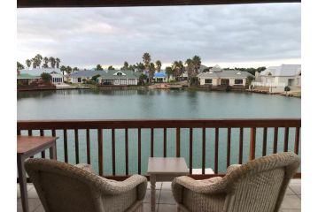 The Ark Guesthouse at Marina Martinique Apartment, Jeffreys Bay - 2
