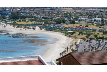 Apartment with amasing views Apartment, Cape Town - 2