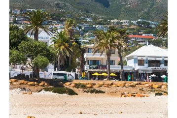 Apartments on the Bay Self-Catering ApartHotel, Cape Town - 1