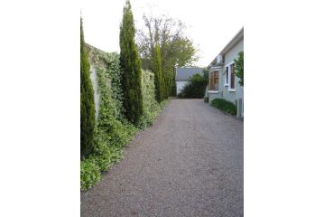 Apple Cottages Apartment, George - 4