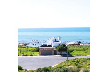 West Coast Beach Apartment, St Helena Bay - 5