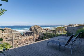 Picnic Rock Seaside Accommodation Guest house, Keurboomstrand - 2