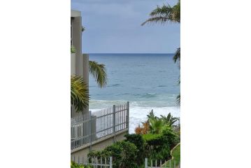 Aride 4 Awesome view of Uvongo main swimming beach from communal braai area Apartment, Margate - 5