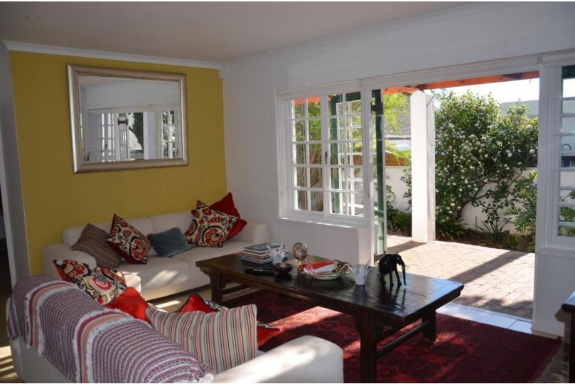 Art House Guest house, Stellenbosch - imaginea 14