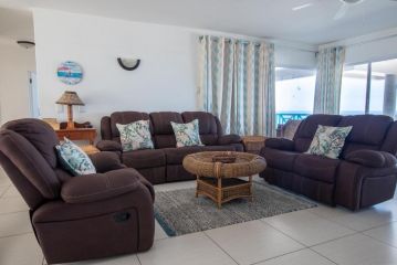 Aruba 29 - FAMILY ONLY Apartment, Ballito - 2