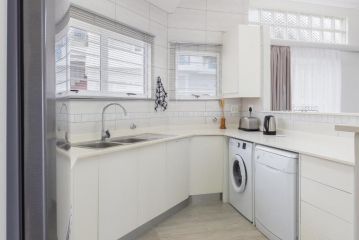 Aruba 30 - FAMILY ONLY Apartment, Ballito - 1