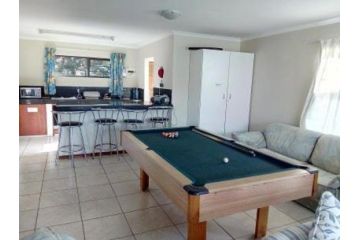 Aston Bay Holiday Home Guest house, Jeffreys Bay - 5