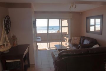 At home on the beach... Apartment, Jeffreys Bay - 5
