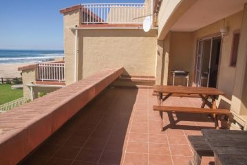 At home on the beach... Apartment, Jeffreys Bay - 3