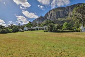 At Lagoon Lodge - on the Klein River Lagoon Villa, Hermanus - 5