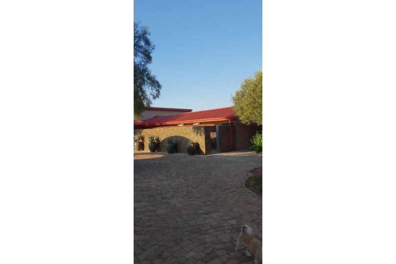 At Rest Guest house, Zeerust - imaginea 3