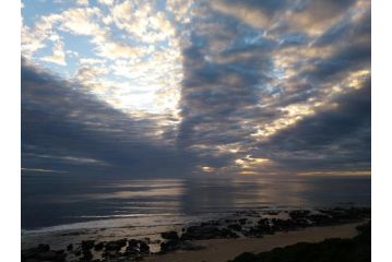 At the Beach Apartment, Jeffreys Bay - 1
