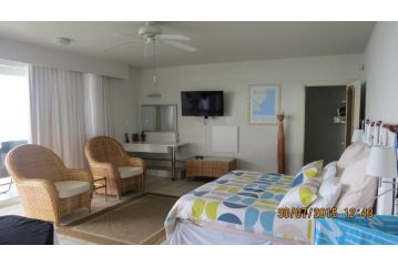 At the Beach Apartment, Jeffreys Bay - 5
