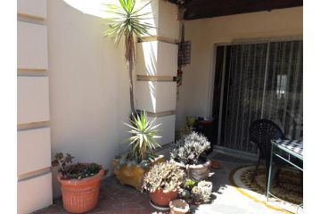 At The View B&B Bed and breakfast, Roodepoort - 1