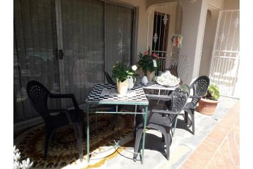 At The View B&B Bed and breakfast, Roodepoort - 4