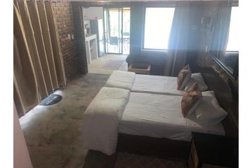 Athule Marloth Apartment, Marloth Park - 4
