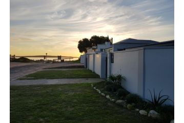 Atlantic Beach Cottage Apartment, Langebaan - 1
