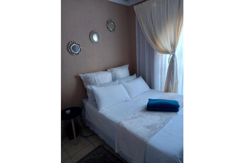 Atlegang self-catering Apartment, Tekwane - imaginea 15