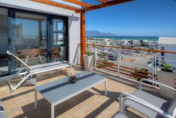 Azure 216 Apartment, Bloubergstrand - 1