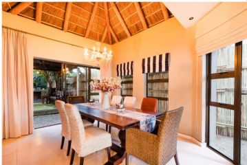 Azure Wilderness Luxury Villa, Wilderness - 3